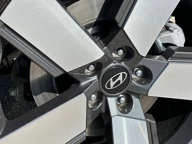New 2026 Hyundai Santa Fe Limited image 14