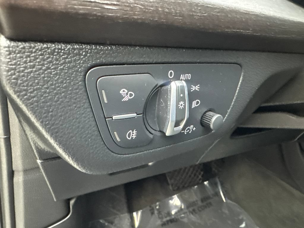 Used 2023 Audi Q5 2.0T Premium AWD/4WD image 57
