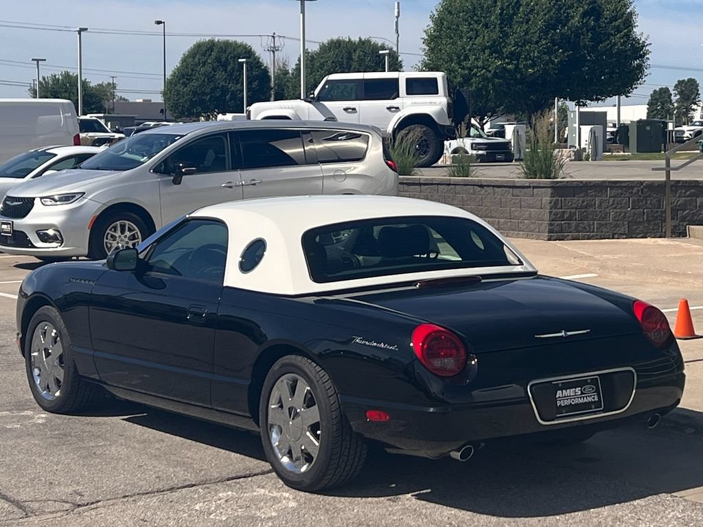 Used 2002 Ford Thunderbird RWD image 4