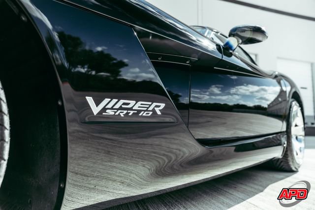 Used 2006 Dodge Viper SRT-10 image 23