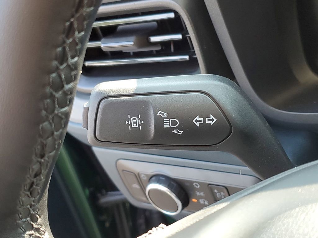 New 2025 Ford Maverick XLT w/ XLT Luxury Package image 12
