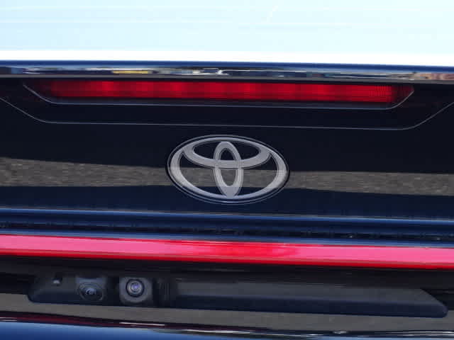 Used 2024 Toyota Prius FWD image 9