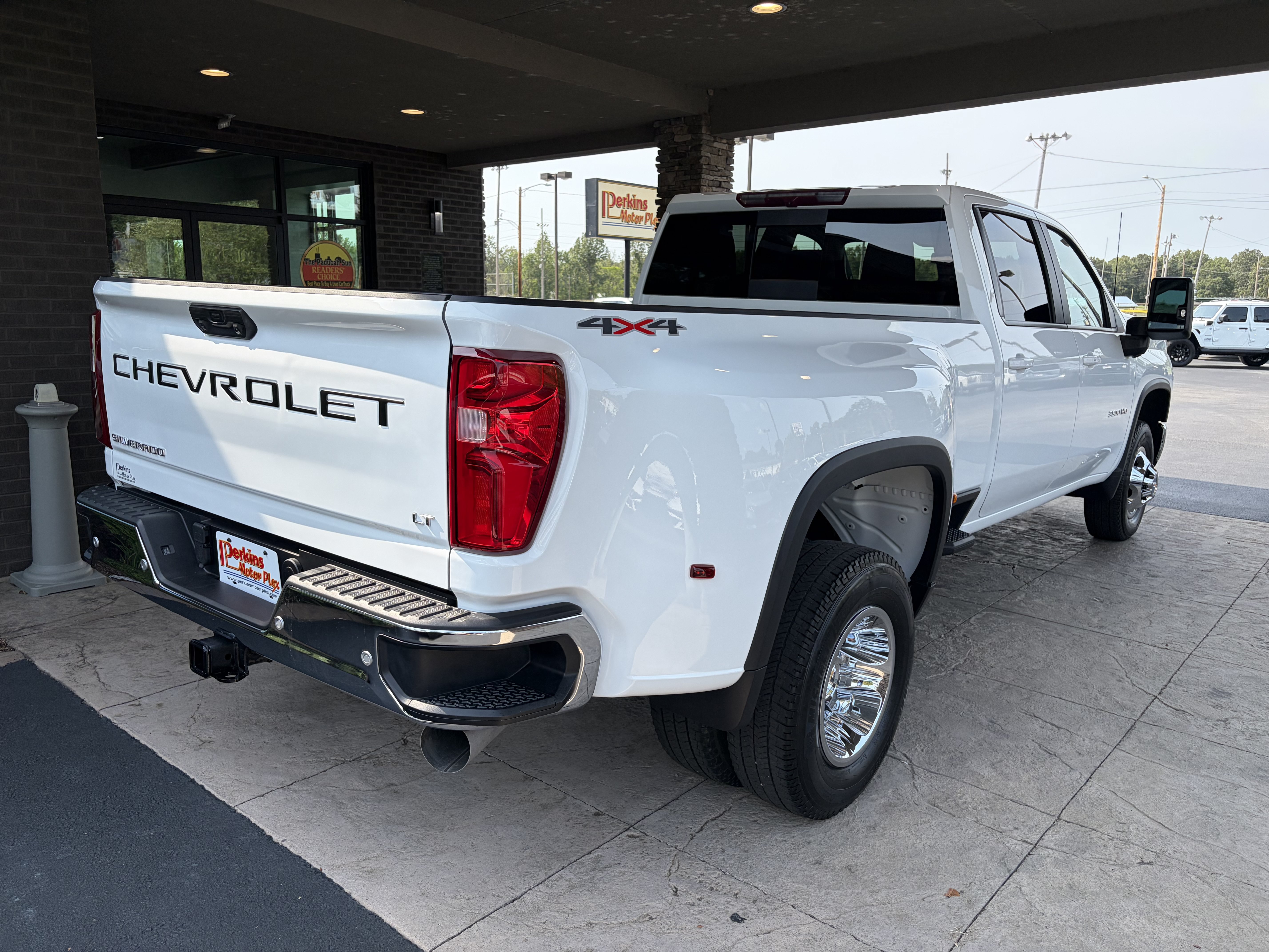 Used 2024 Chevrolet Silverado 3500 LT w/ All Star Edition AWD/4WD image 5