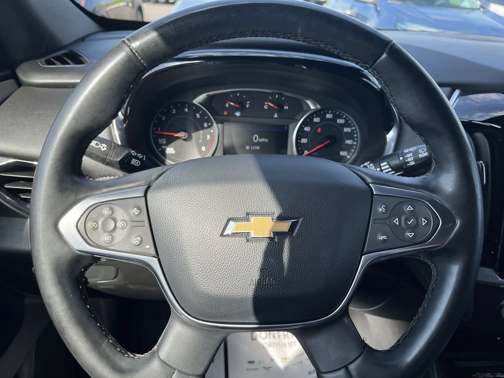 Used 2023 Chevrolet Traverse LT AWD/4WD image 14
