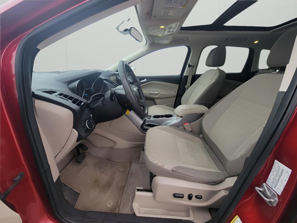 Used 2016 Ford Escape SE w/ Equipment Group 201A image 13