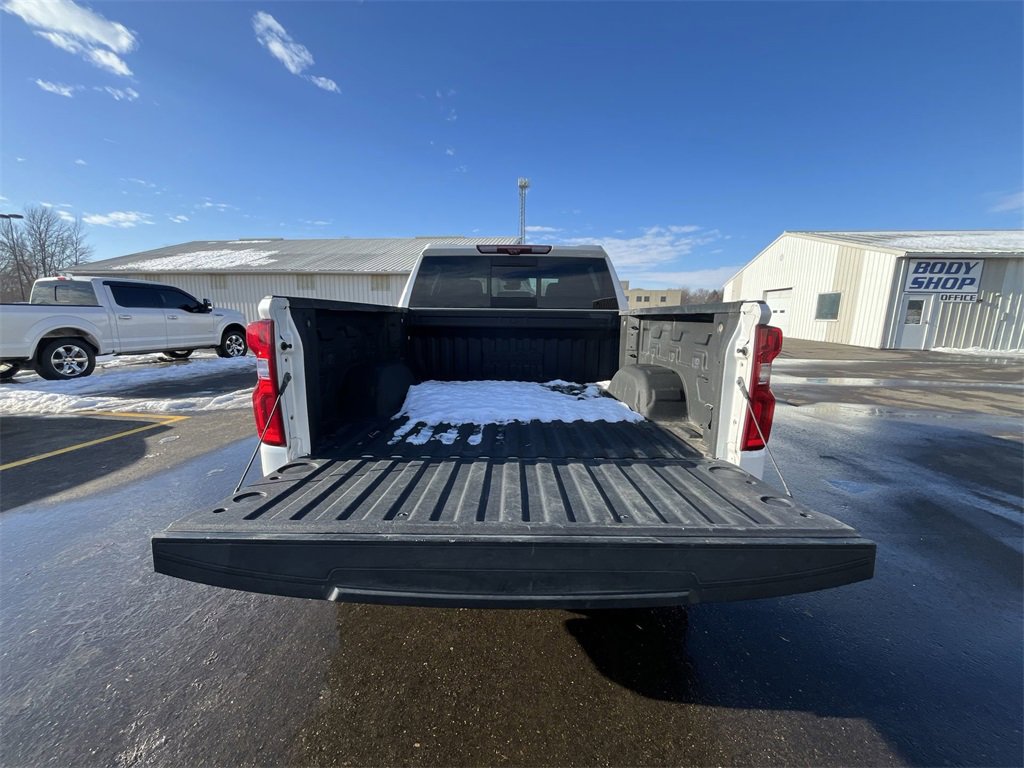 Certified 2023 Chevrolet Silverado 1500 High Country w/ Technology Package image 26