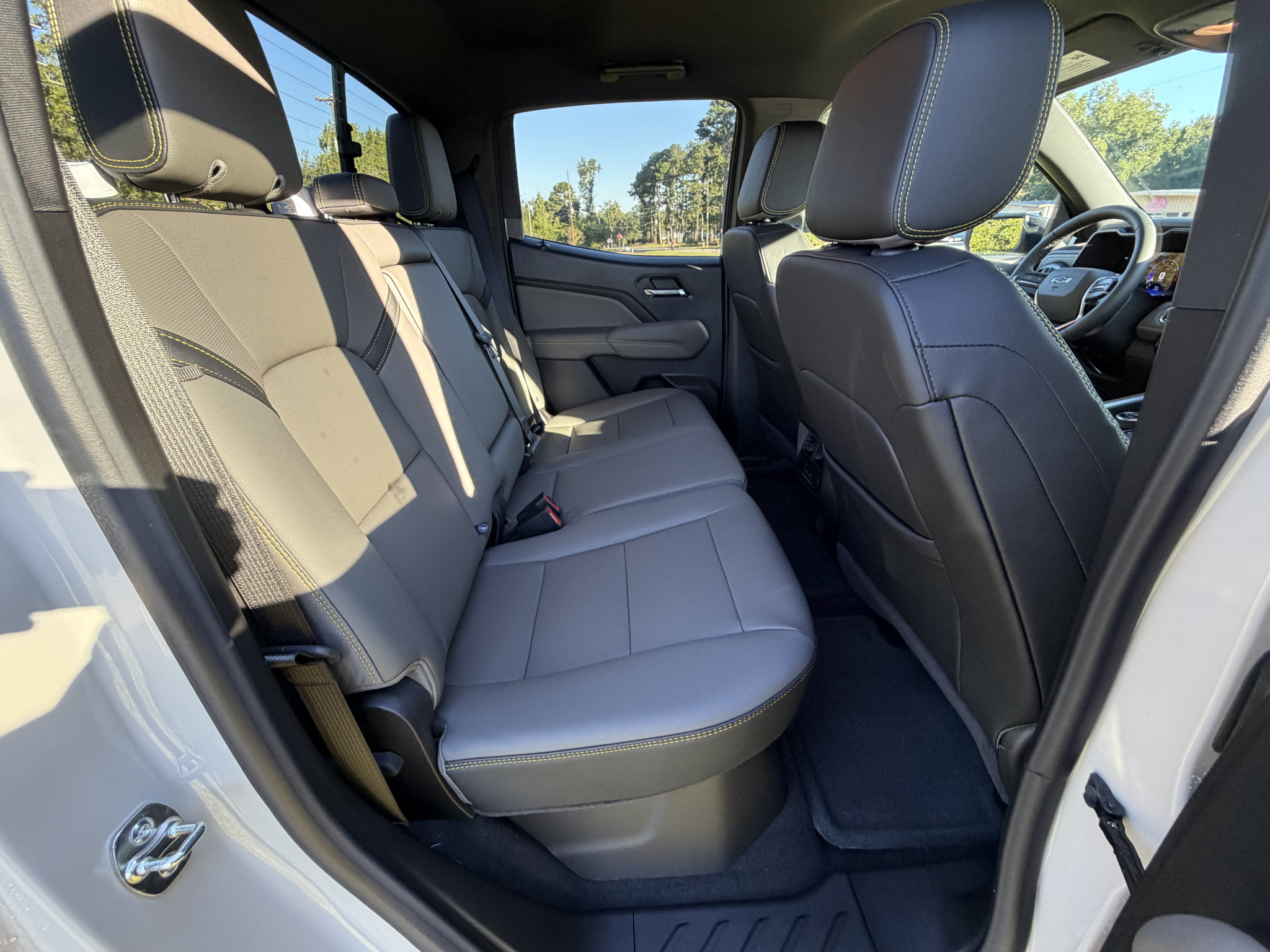 New 2026 Chevrolet Colorado ZR2 AWD/4WD image 23