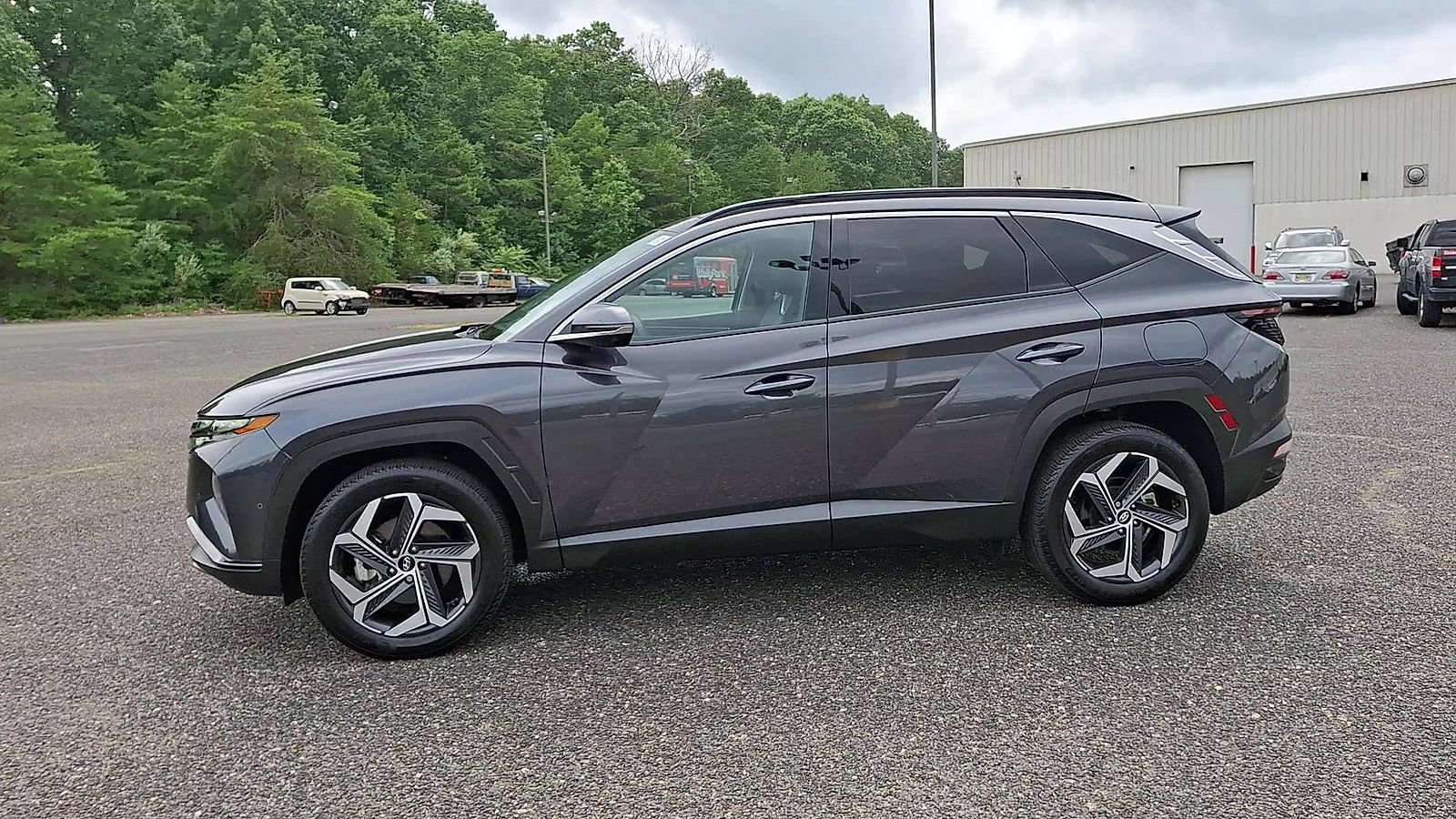 Certified 2024 Hyundai Tucson Limited AWD/4WD image 5