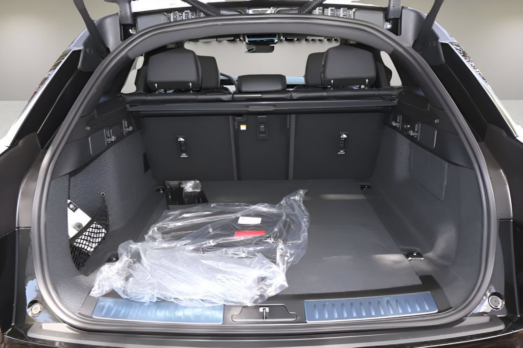 New 2026 Land Rover Range Rover Velar S AWD/4WD image 15