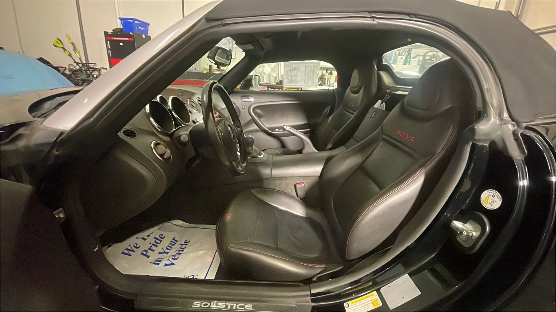 Used 2008 Pontiac Solstice GXP w/ Premium Package image 20