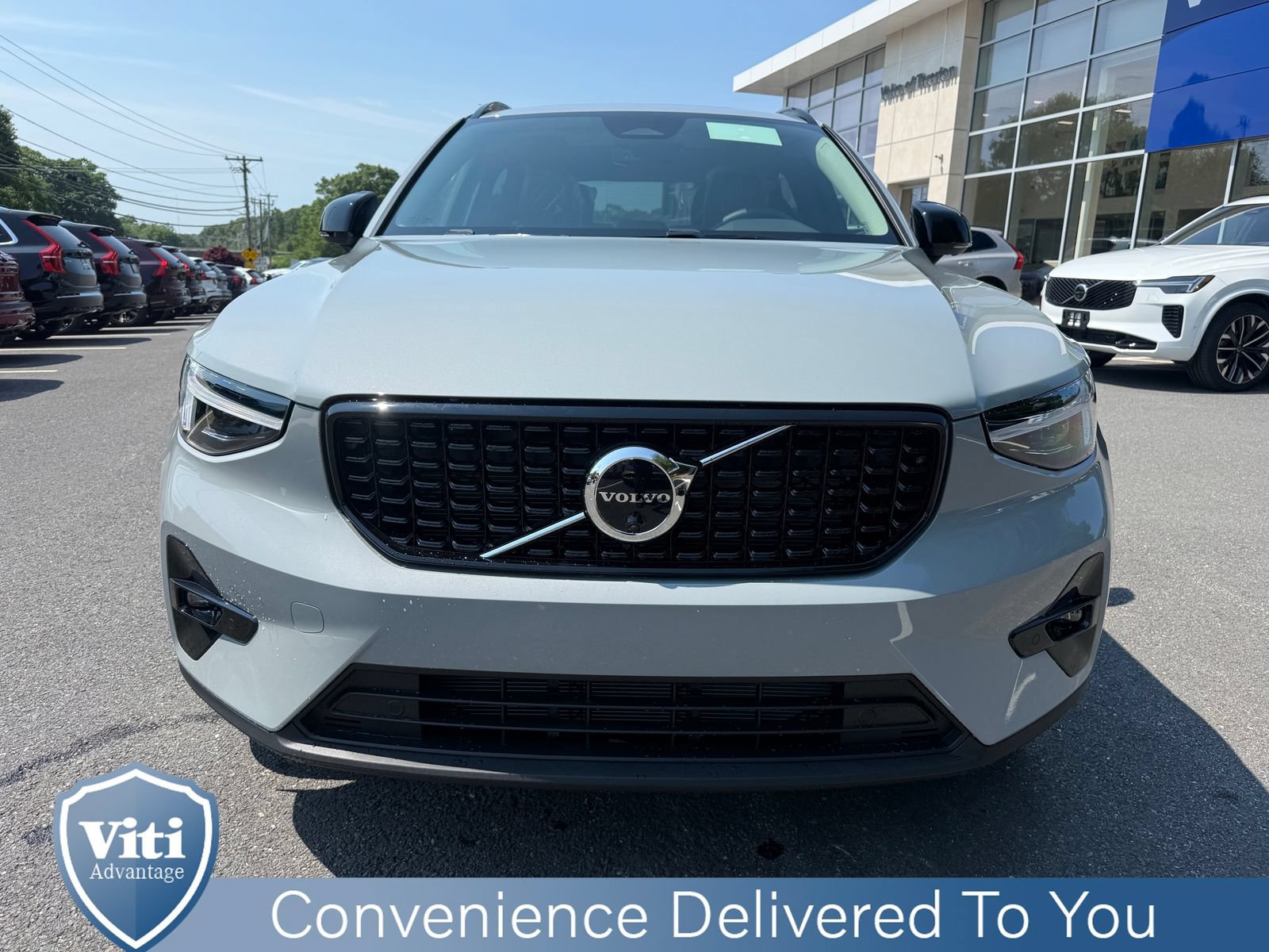 New 2026 Volvo XC40 B5 Plus w/ Protection Package Premier AWD/4WD image 3