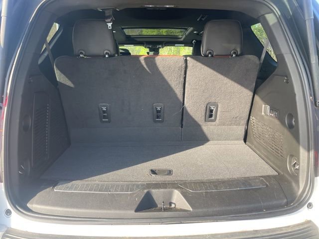 Used 2023 GMC Yukon Denali Ultimate image 11