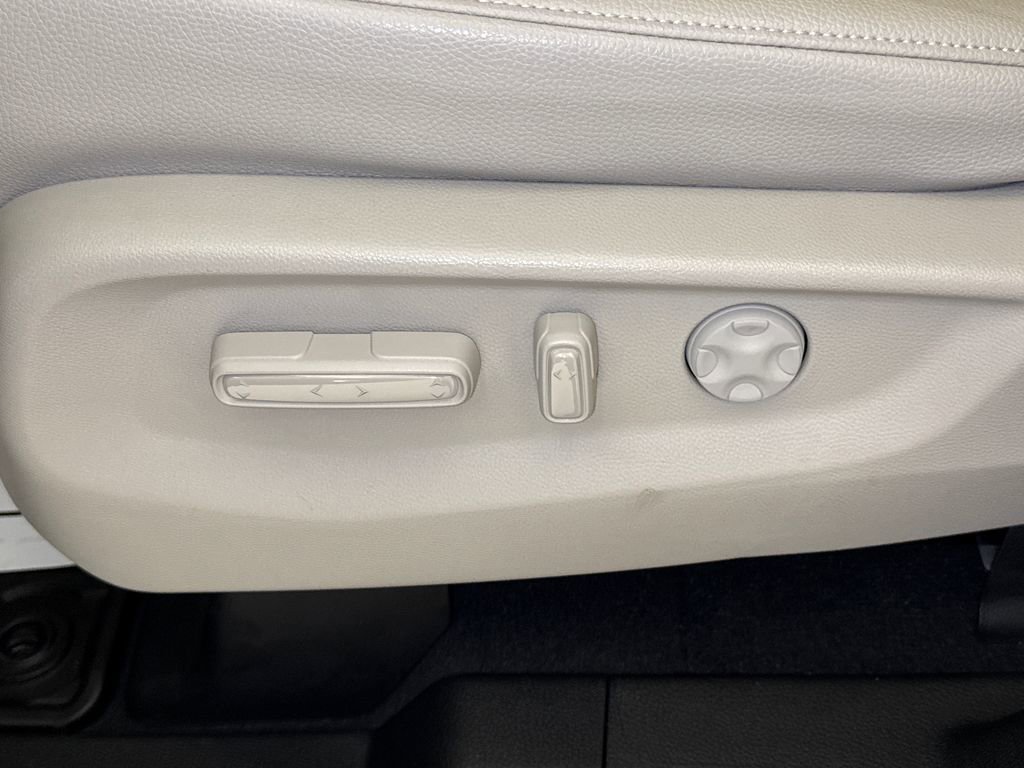 Certified 2026 Honda Odyssey EX-L image 23