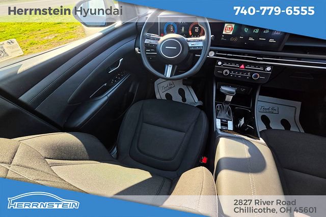 Used 2025 Hyundai Tucson SE AWD/4WD image 10