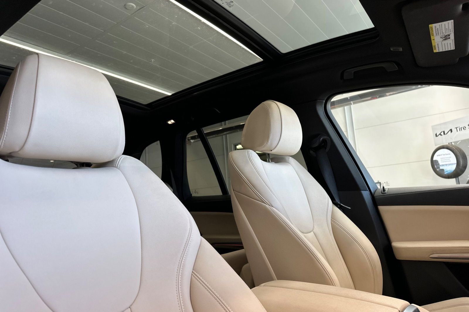 Used 2022 BMW X5 xDrive40i AWD/4WD image 19