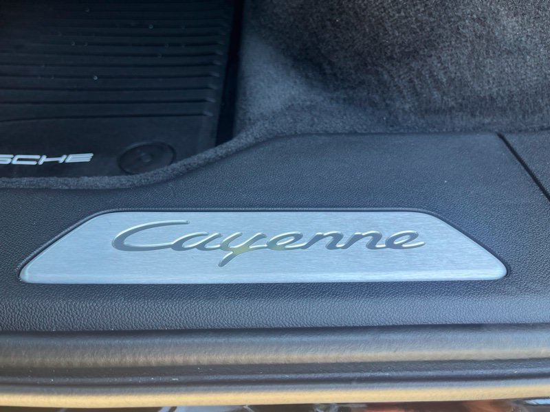 Used 2021 Porsche Cayenne E-Hybrid AWD/4WD image 26