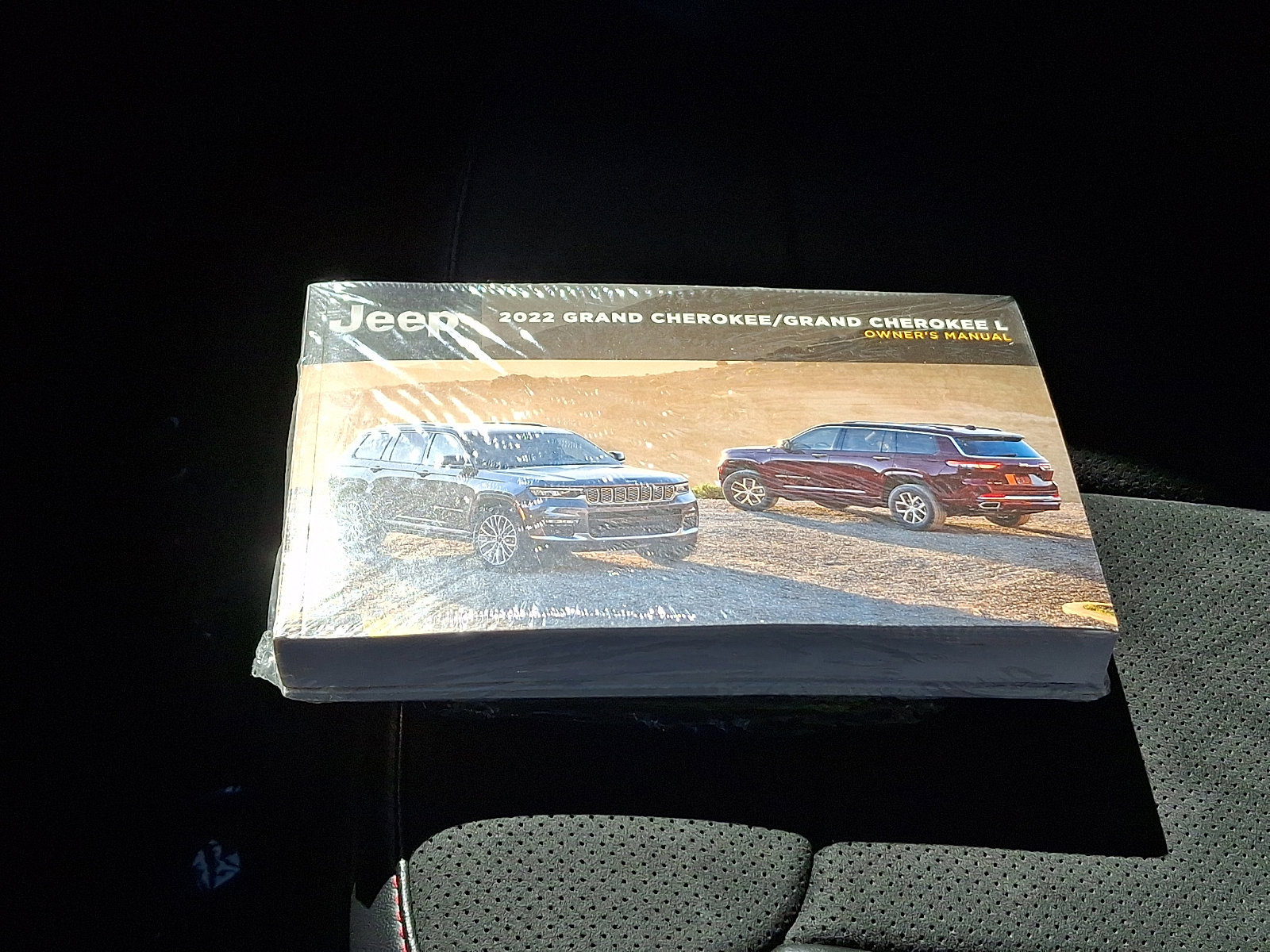 Certified 2022 Jeep Grand Cherokee Trailhawk w/ Luxury Tech Group III image 28