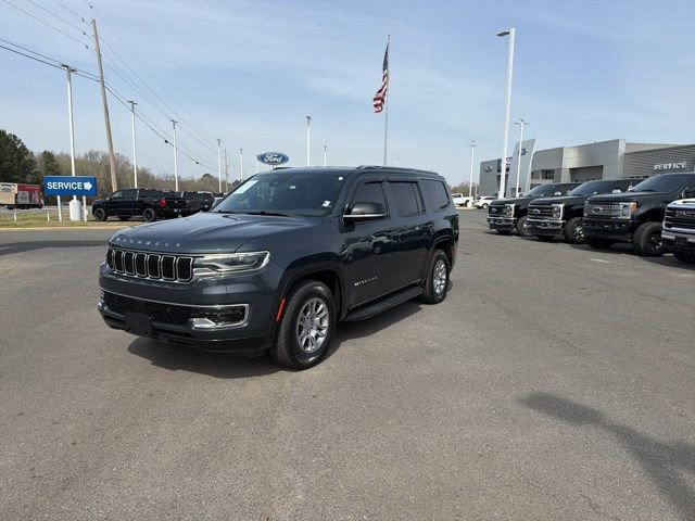 Used 2023 Jeep Wagoneer 2WD image 3