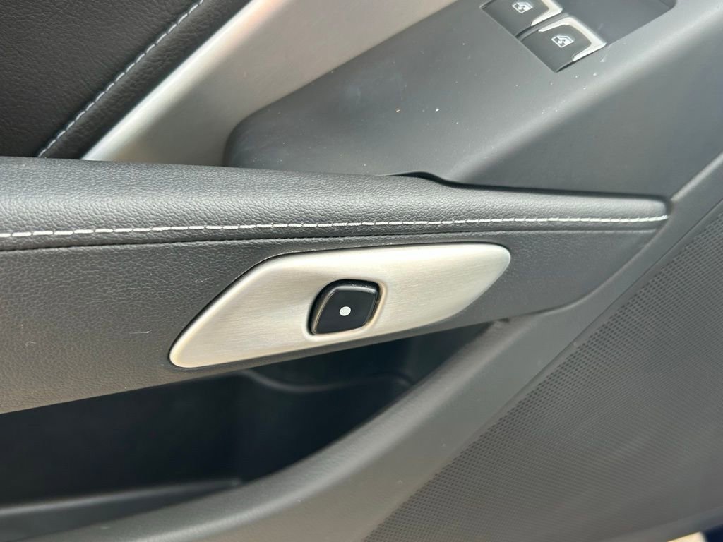 Used 2018 Chevrolet Corvette Stingray Coupe w/ 1LT image 18