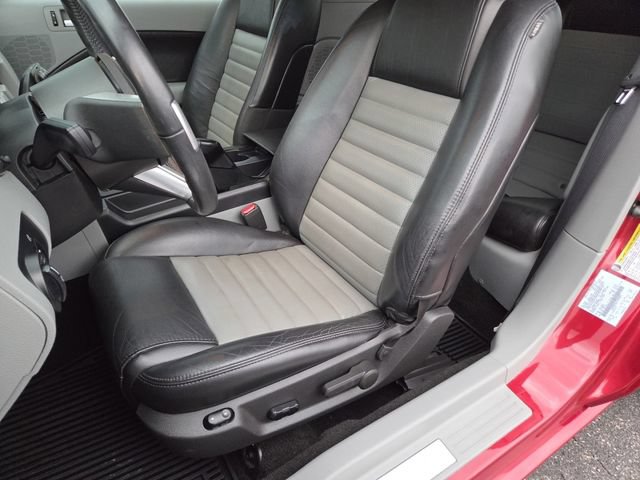 Used 2007 Ford Mustang GT Premium RWD image 18
