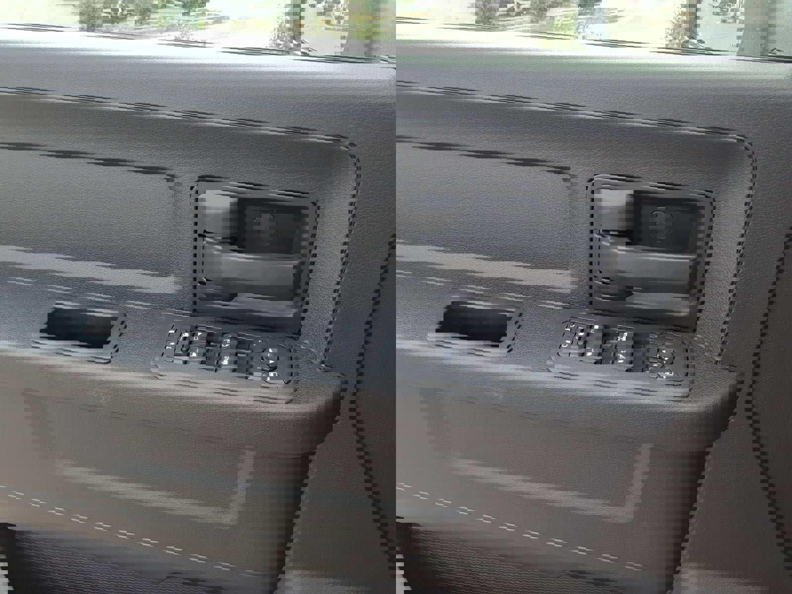 New 2026 RAM 3500 Tradesman image 16