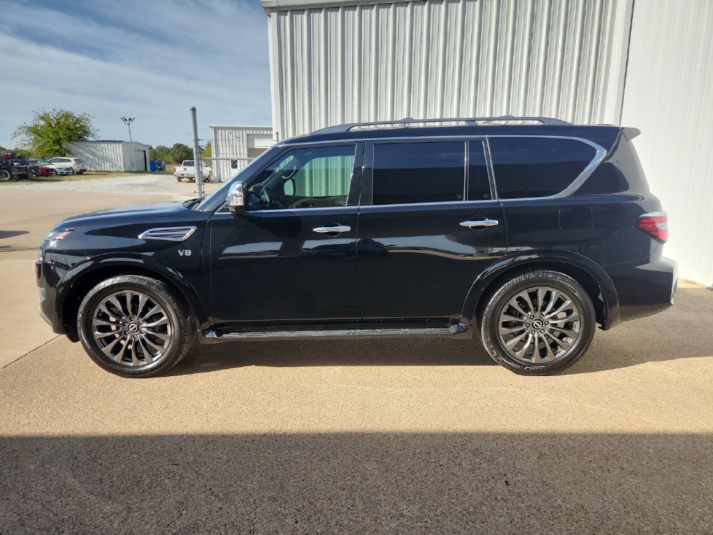Used 2022 Nissan Armada Platinum w/ Captain's Chairs Package RWD image 5