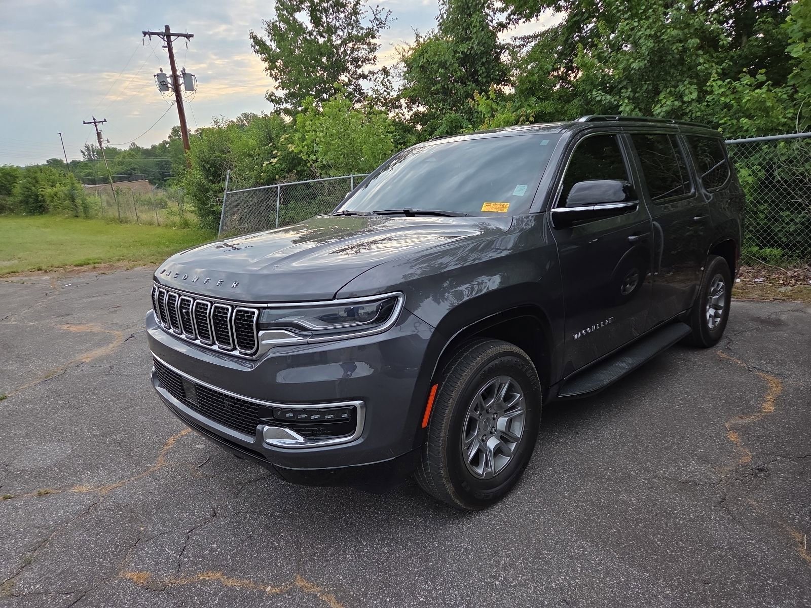 Used 2023 Jeep Wagoneer 4WD w/ Convenience Group I image 2