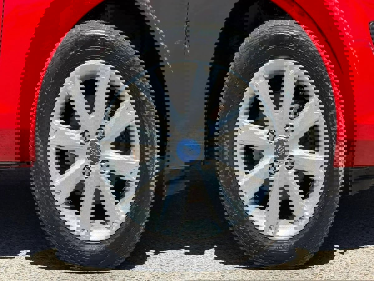 Used 2012 Ford Fiesta SE FWD image 26