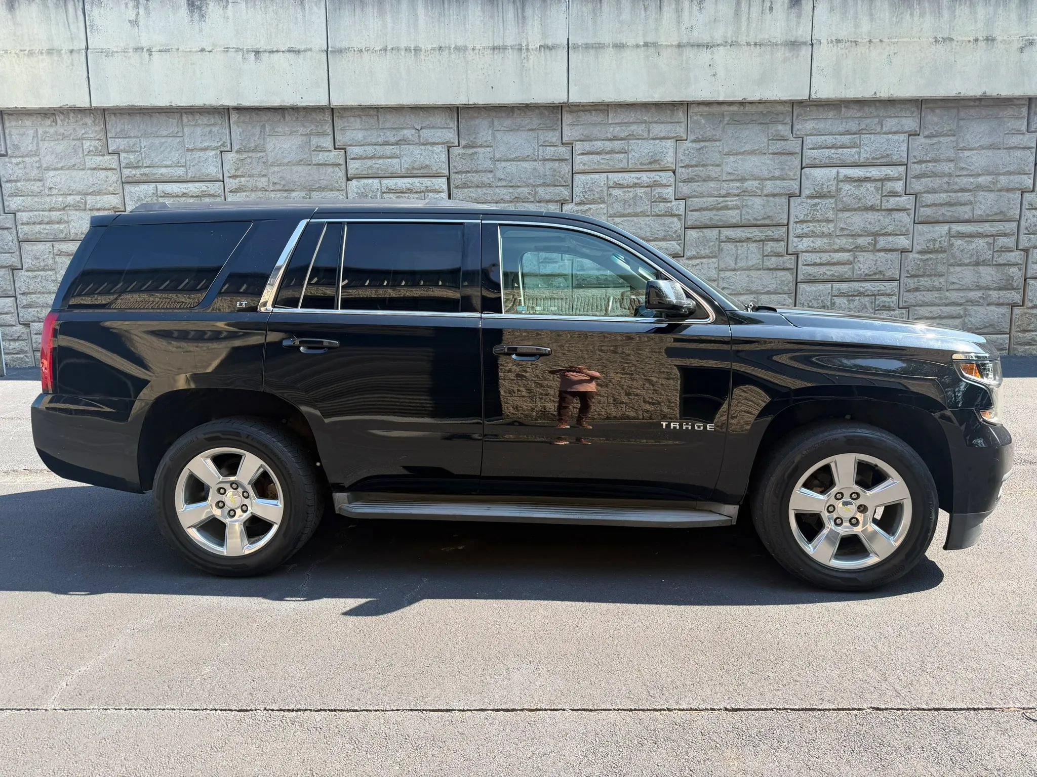 Used 2015 Chevrolet Tahoe LT RWD image 6