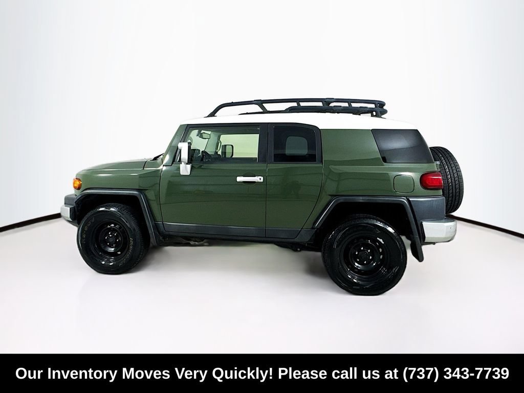 Used 2014 Toyota FJ Cruiser 4WD w/ Convenience Package image 4