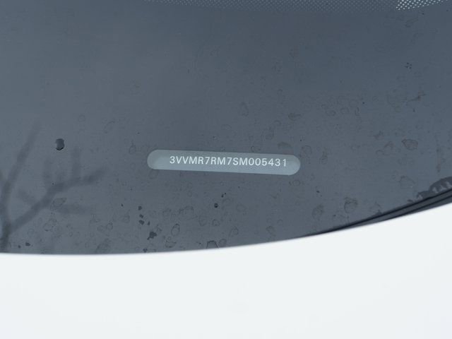 Used 2025 Volkswagen Tiguan SE w/ Panoramic Sunroof Package image 31