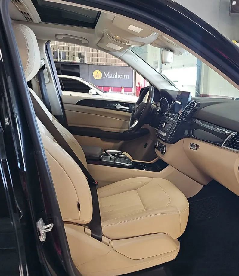 Used 2016 Mercedes-Benz GLE 350 4MATIC w/ Premium Package image 17