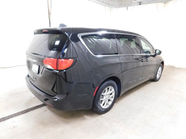 New 2026 Chrysler Voyager LX image 11