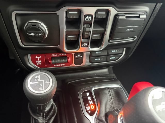 New 2026 Jeep Gladiator Mojave w/ Safety Group AWD/4WD image 23