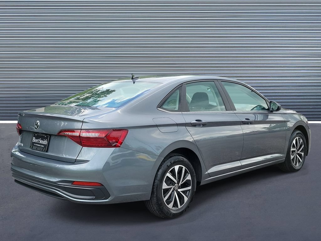 Used 2023 Volkswagen Jetta S FWD image 3