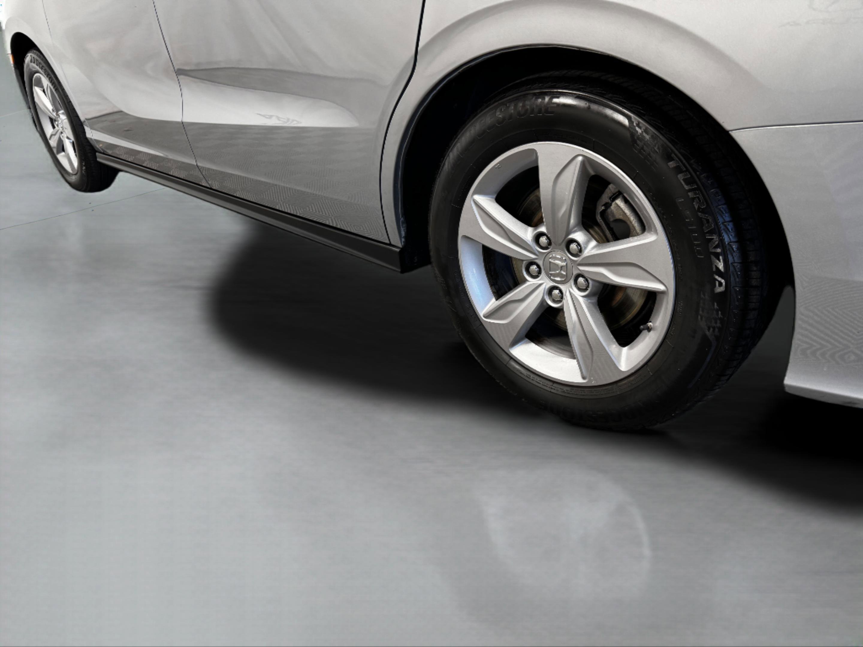 Used 2019 Honda Odyssey EX-L image 42