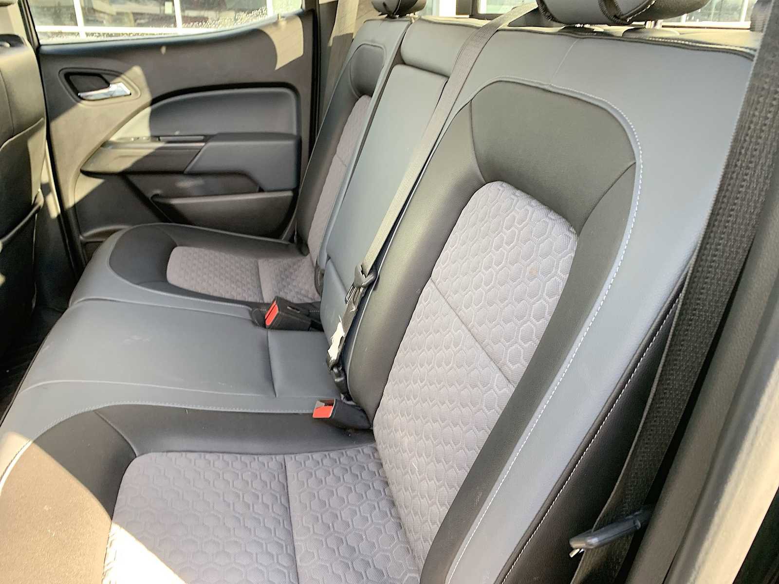 Certified 2016 Chevrolet Colorado Z71 w/ Z71 Midnight Edition image 21