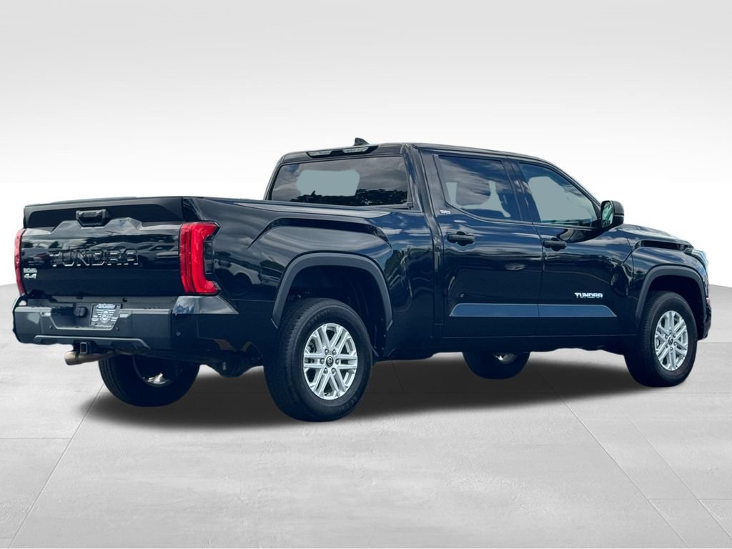 Used 2022 Toyota Tundra SR5 AWD/4WD image 7