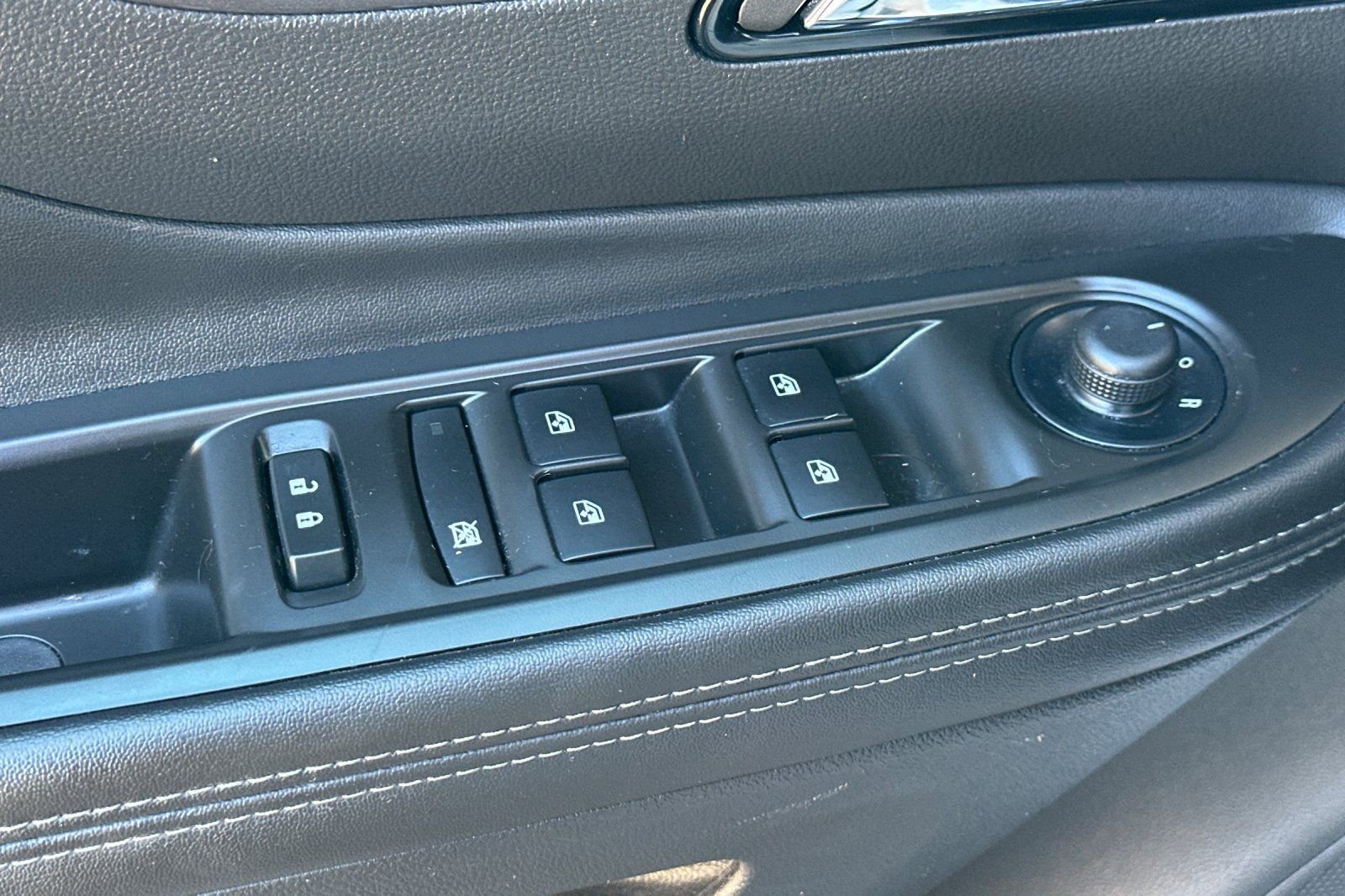 Certified 2022 Buick Encore Preferred w/ Safety Package image 12