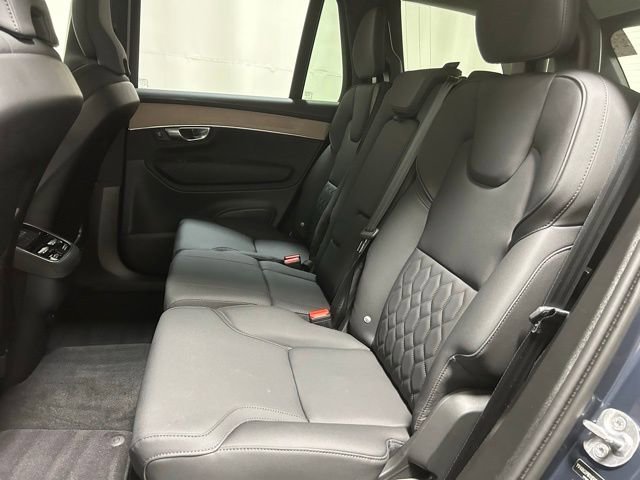 Used 2025 Volvo XC90 B6 Plus AWD/4WD image 13
