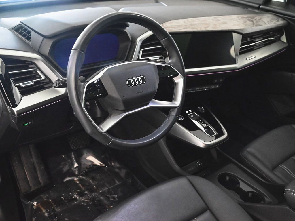 Used 2023 Audi Q4 e-tron Premium Plus w/ Premium Plus image 15