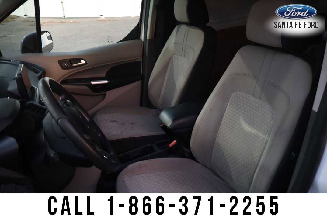 Used 2021 Ford Transit Connect XLT image 17