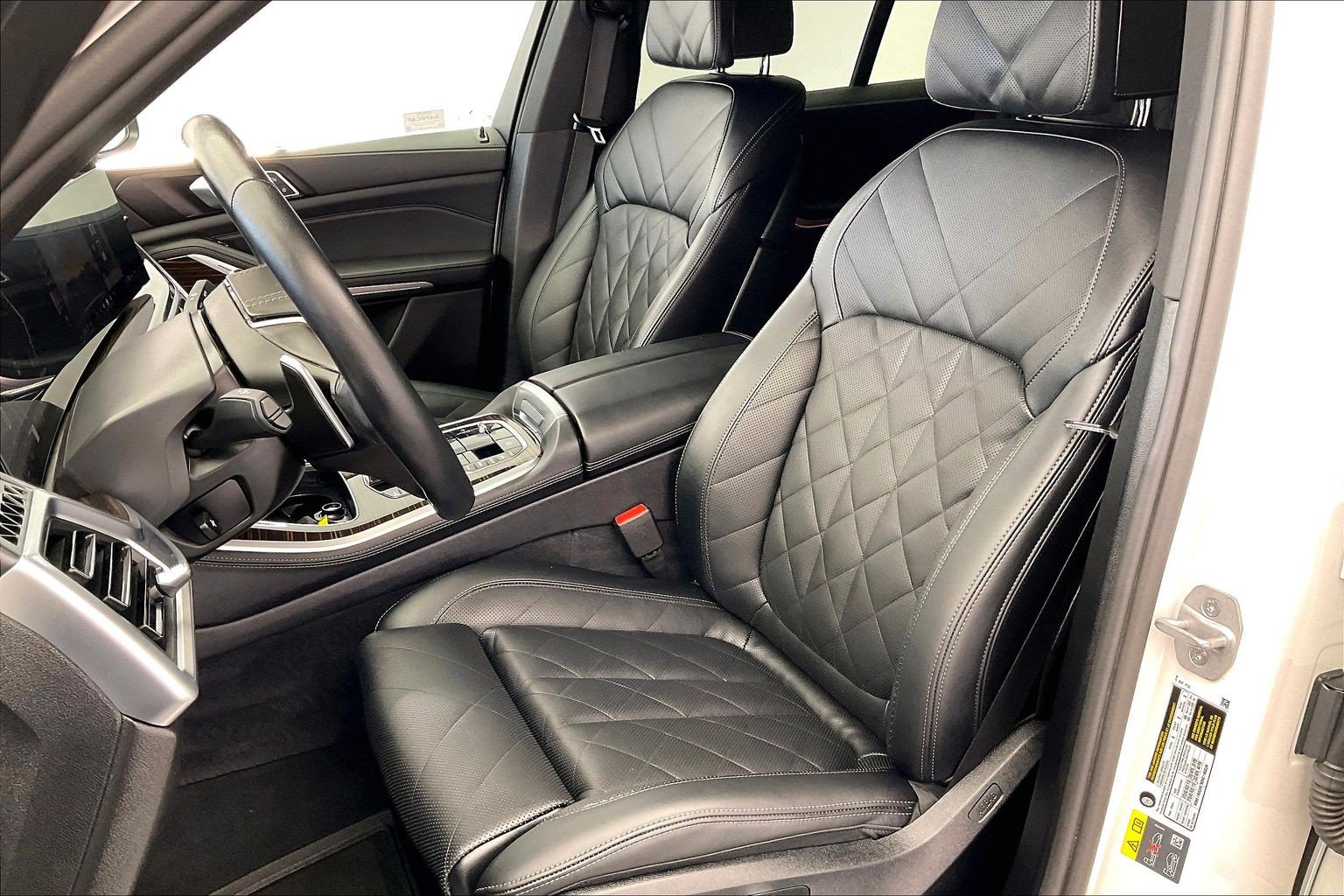 Used 2026 BMW X5 xDrive50e w/ Premium Package AWD/4WD image 17