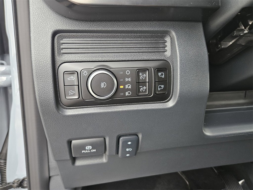 New 2025 Ford F250 Lariat w/ Lariat Ultimate Package image 17