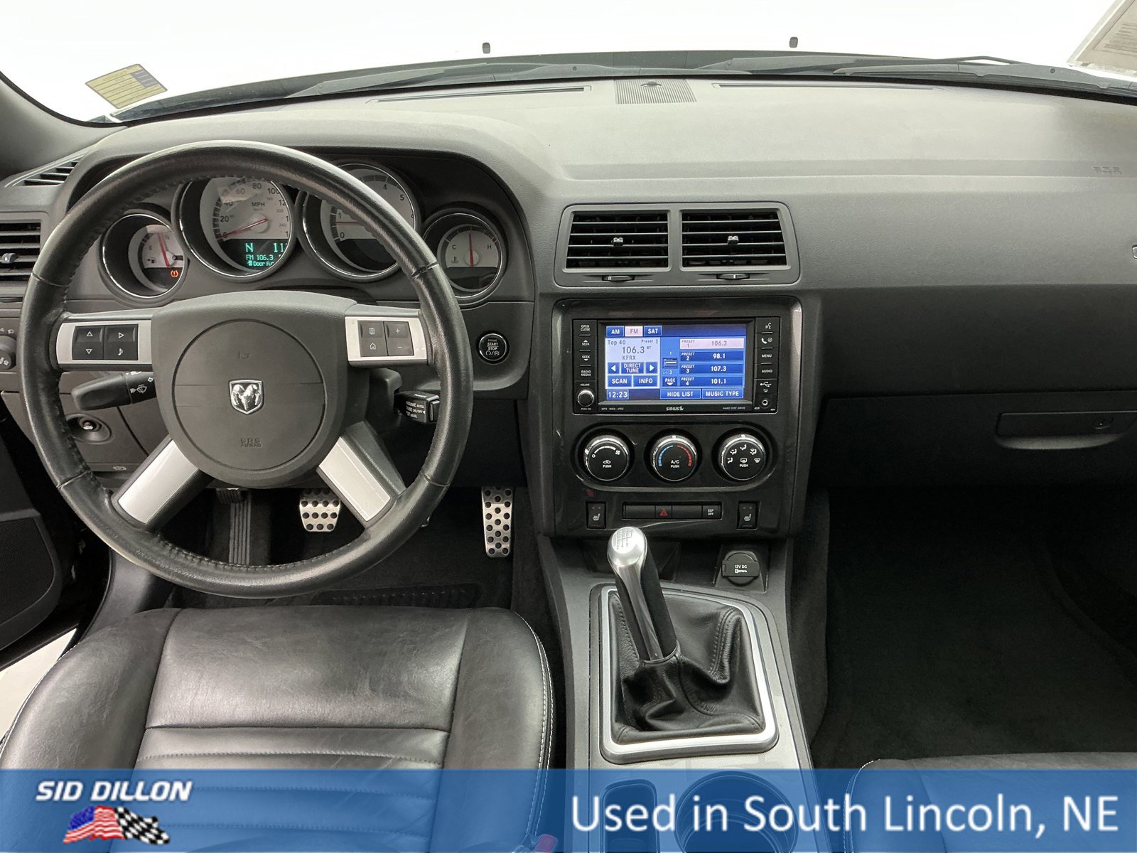 Used 2010 Dodge Challenger R/T image 18