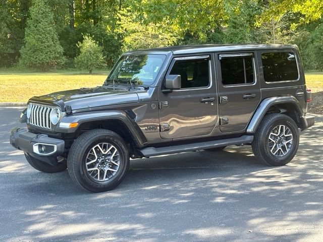 Used 2025 Jeep Wrangler Unlimited Sahara AWD/4WD image 2