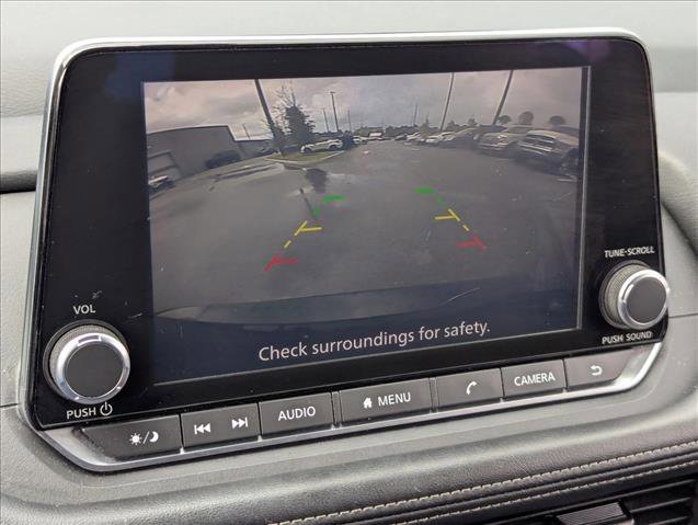 Used 2024 Nissan Rogue S image 12