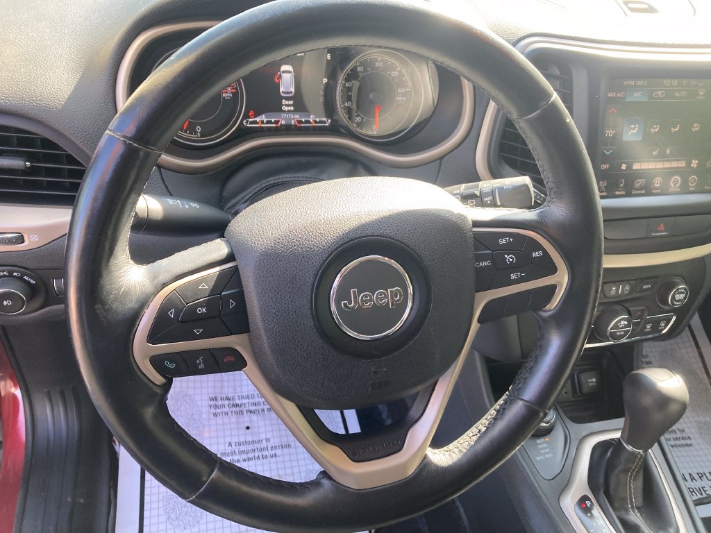 Used 2016 Jeep Cherokee Limited AWD/4WD image 17