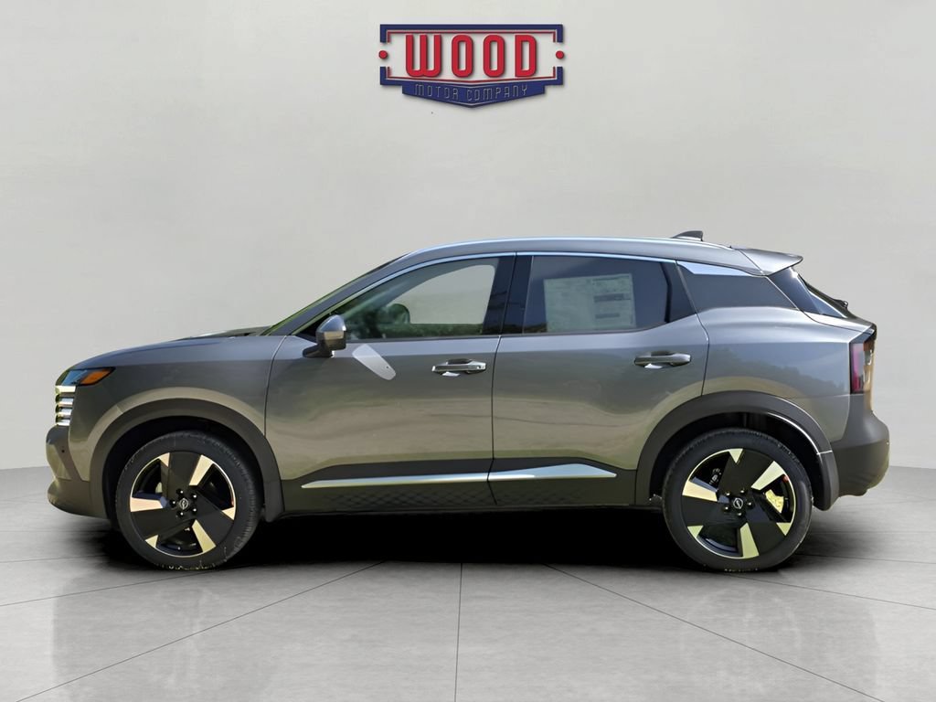 Used 2025 Nissan Kicks SR AWD/4WD image 4