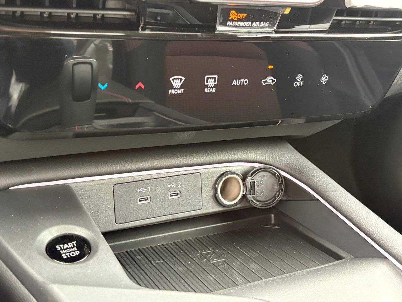 New 2026 Nissan Sentra SR FWD image 18